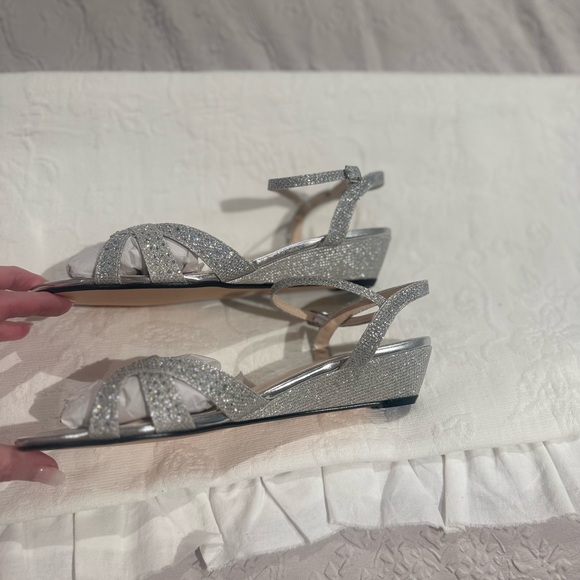 Benjamin Walk Touch Ups Elegant Silver Strappy Wedge Sandals - NWOT - Picture 5 of 10
